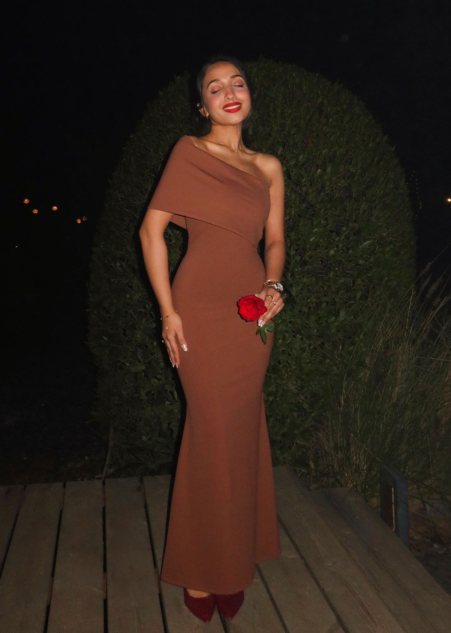 CARAMEL | ONE SHOULDER DRESS