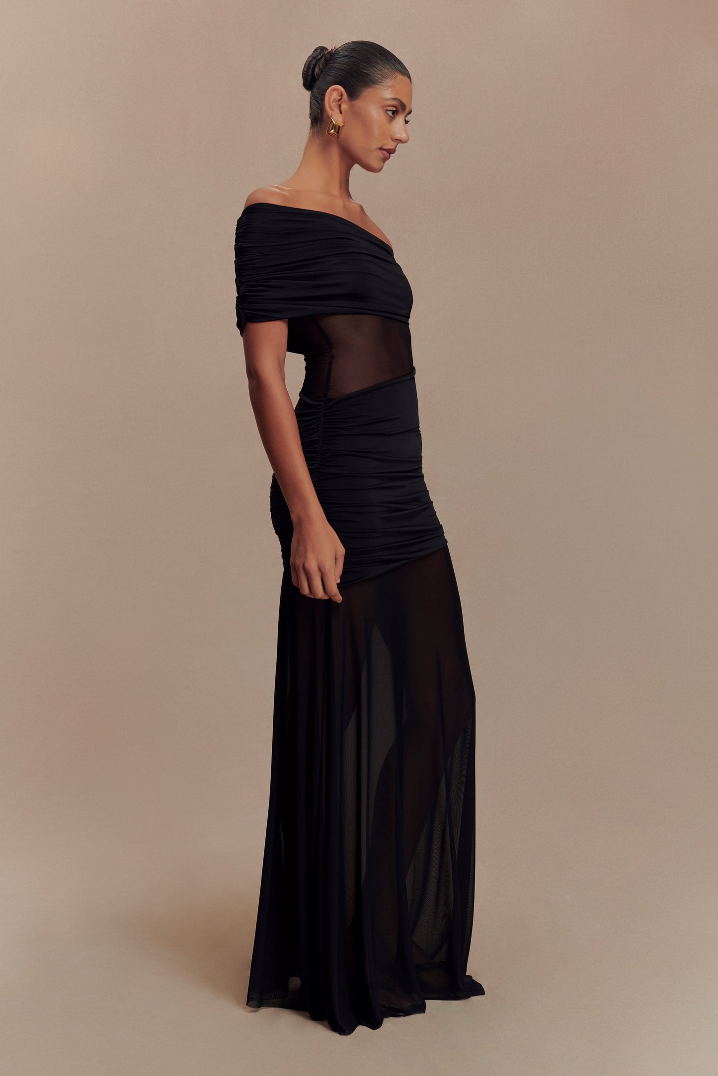 DALLAS | OFF-SHOULDER MAXI DRESS